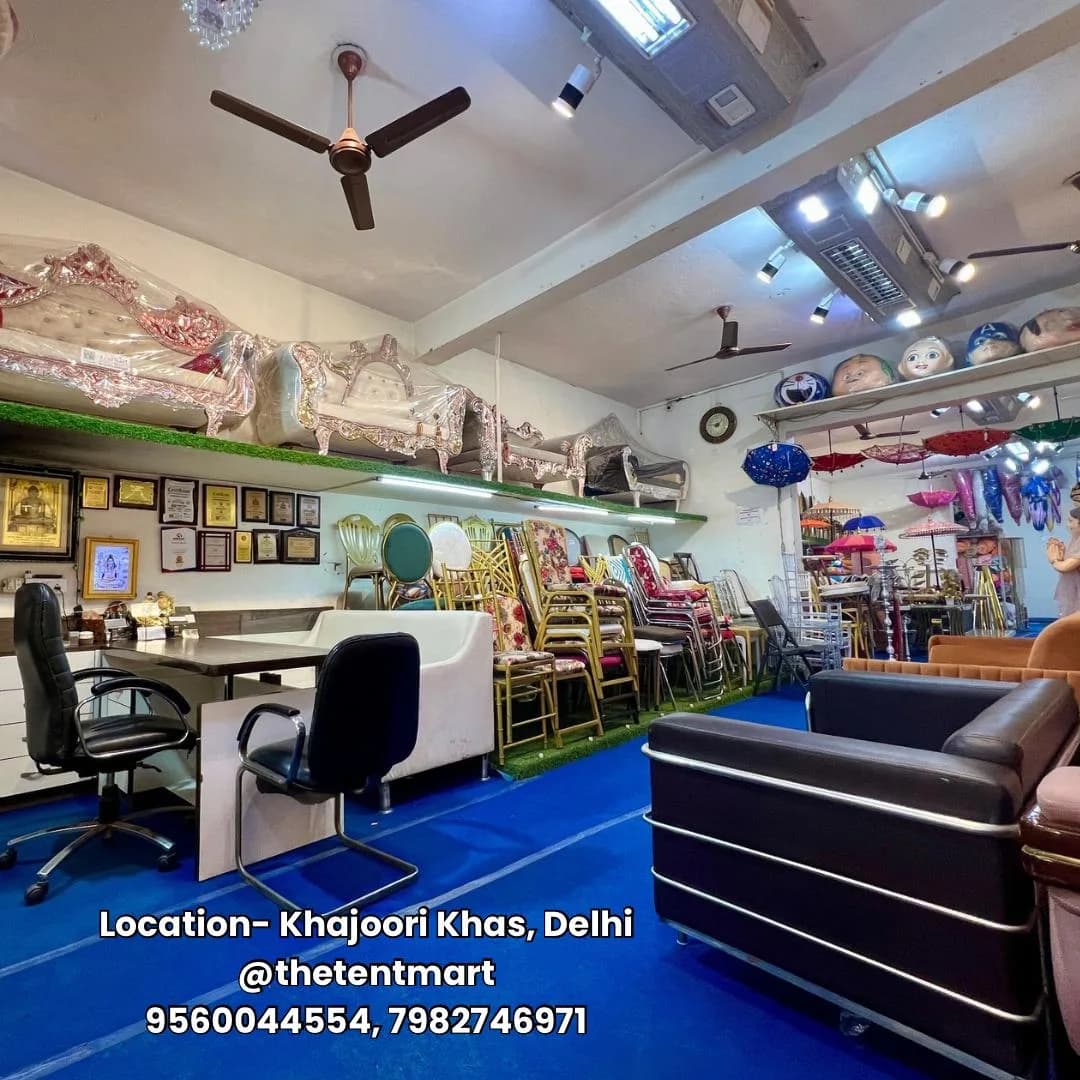 Office and seating area at the Khajoori Khas facility